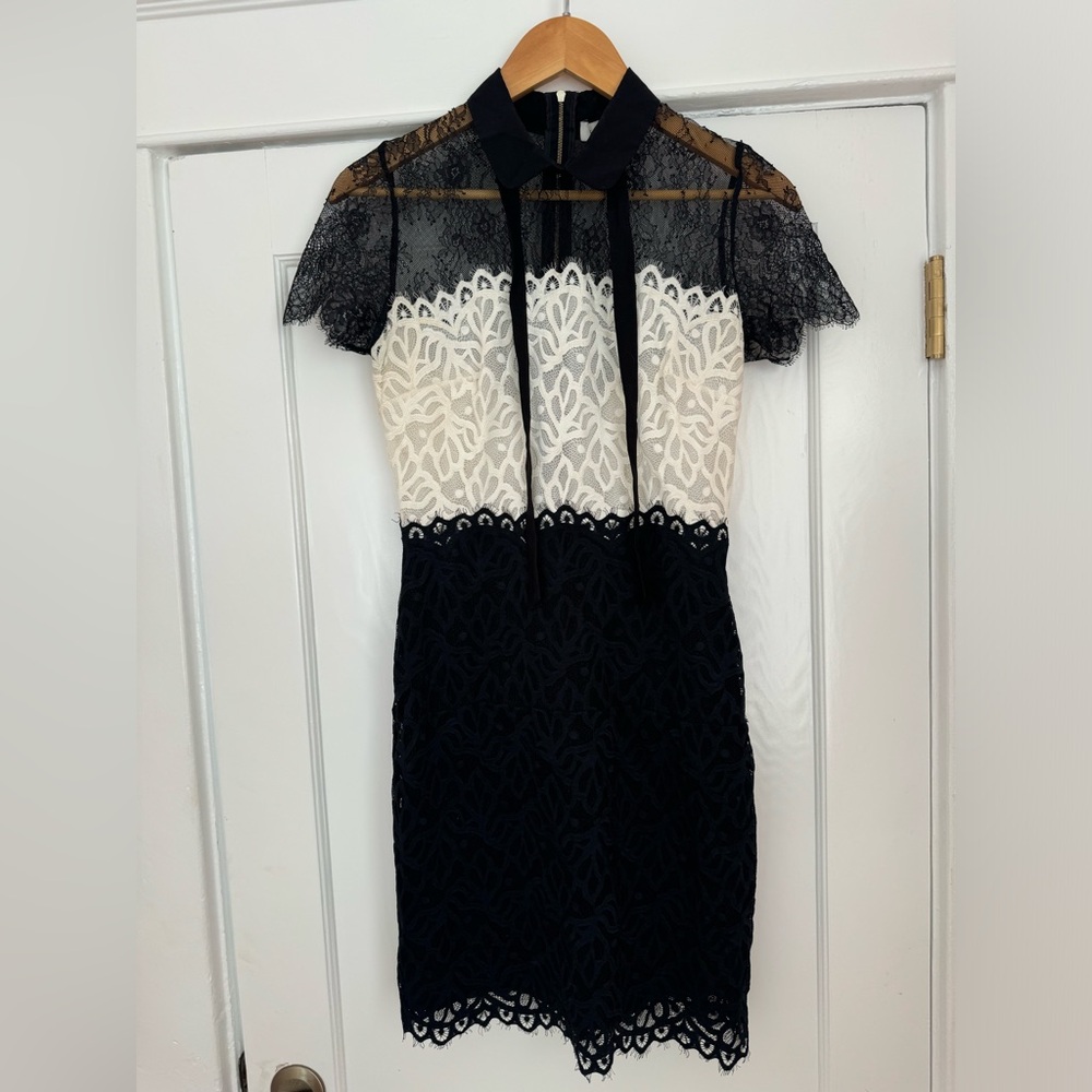 Sandro two tone lace dress size 2 (medium)
